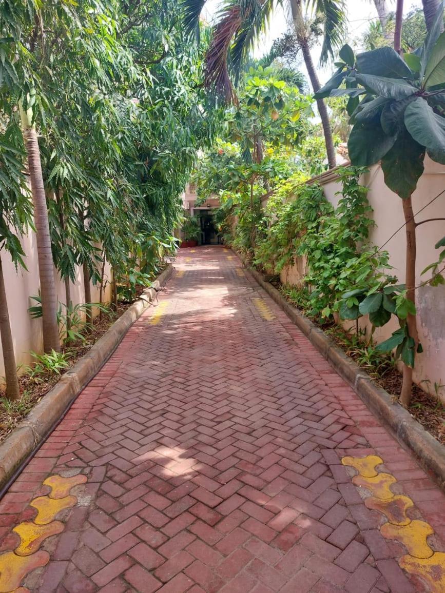 Ayodya Suites Nyali Nyali Beach Exteriör bild